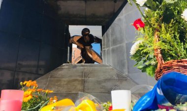 ХҮНИЙ ЭРХ: ХЭЛМЭГДҮҮЛЭЛТ БА ЦАГААТГАЛ СЭДЭВТ ГАР ЗУРАГ, ГРАФИК ДИЗАЙНЫ УРАЛДААНЫГ ЗАРЛАЛАА