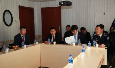 ТҮР ХАМГААЛАХ ТӨВИЙН АЛБАН ХЭРЭГЦЭЭНД ШААРДЛАГАТАЙ АВТОМАШИНЫГ ХҮЛЭЭЛГЭН ӨГЛӨӨ