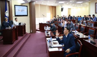 НИЙСЛЭЛИЙН ХӨГЖЛИЙН 2023 ОНЫ ТӨЛӨВЛӨГӨӨГ АЖЛЫН ХОРООДООР ХЭЛЭЛЦЭЖ БАЙНА