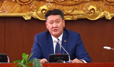 Б.ЖАВХЛАН: ШИНЭ АВТОБУСЫГ ИМПОРТЫН ГААЛИЙН ТАТВАР, НӨАТ-ААС 2024 ОН ХҮРТЭЛ ЧӨЛӨӨЛНӨ