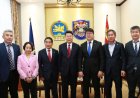 БНСУ-ЫН ТАНЖИНЬ ХОТЫН ДАРГА, ТӨЛӨӨЛӨГЧДИЙГ ХҮЛЭЭН АВЧ УУЛЗЛАА