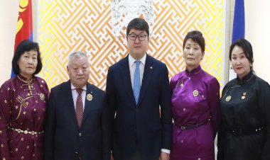 НЭР БҮХИЙ ХҮМҮҮСИЙГ НИЙСЛЭЛИЙН ДЭЭД “ХАНГАРДИ” ОДОНГООР ШАГНАЛАА