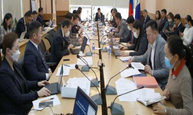 НИЙСЛЭЛИЙН ТӨСВИЙН ТӨСЛИЙГ ХОРООДООР ХЭЛЭЛЦЭЖ ЭХЭЛЛЭЭ